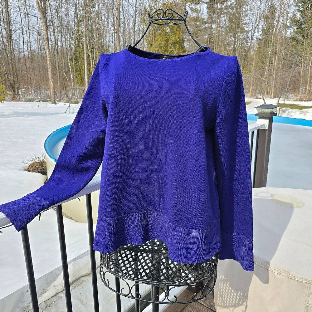 Ann Taylor Royal Blue sweater, size Large, EUC